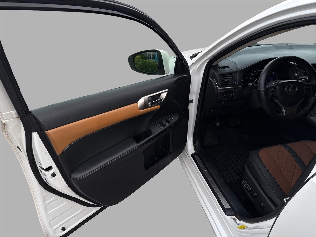Lexus CT 200h FWD 4dr Hybrid Premium 2014