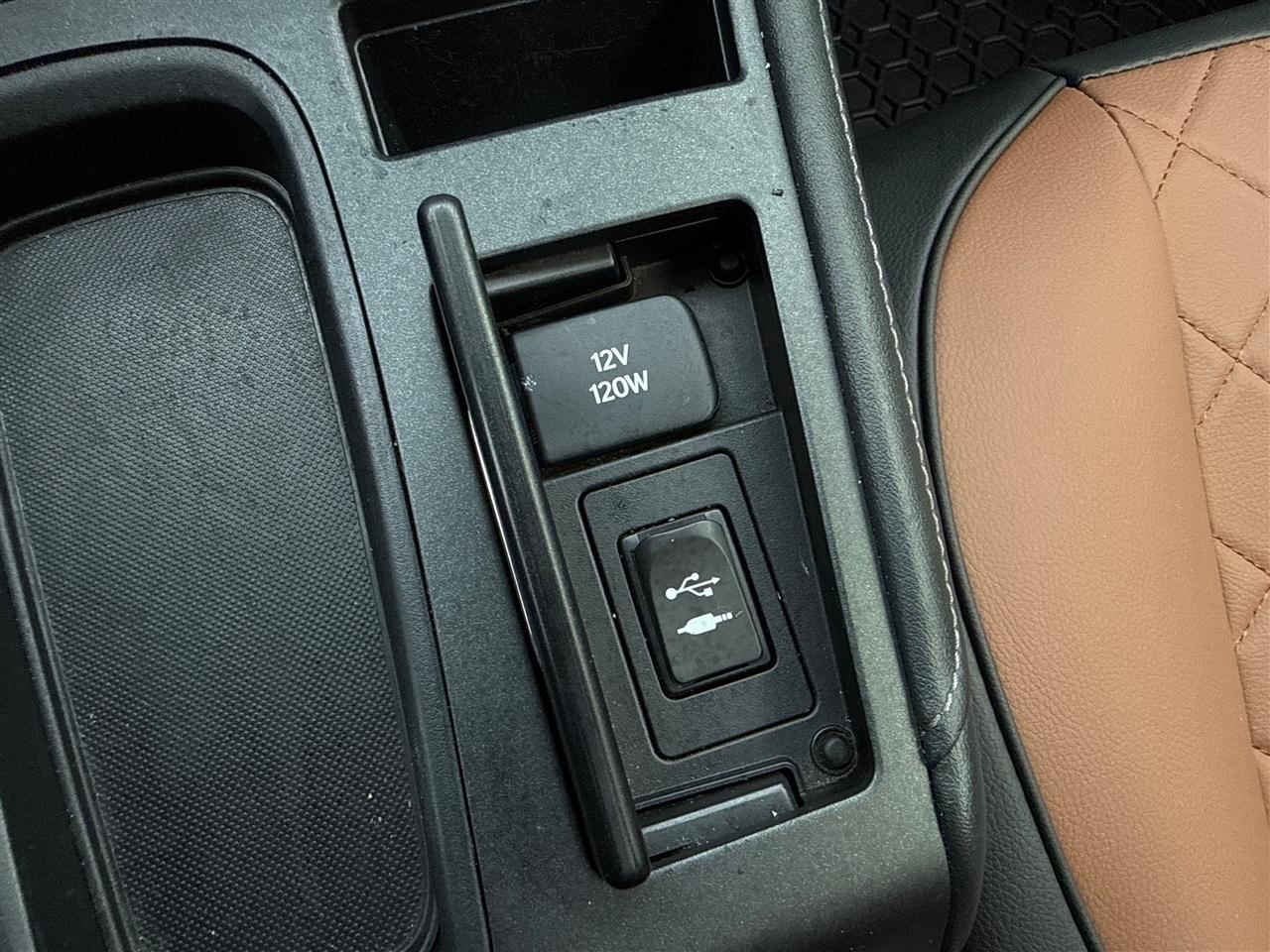 Lexus CT 200h FWD 4dr Hybrid Premium 2014