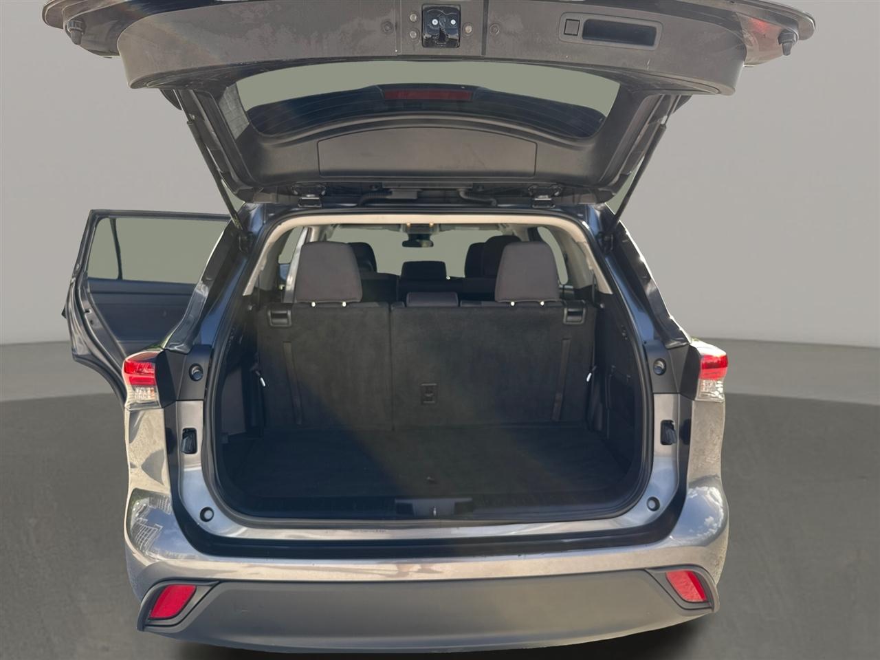 Toyota Highlander L 2020