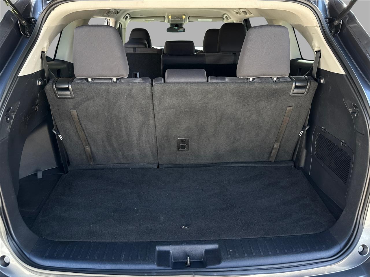 Toyota Highlander L 2020