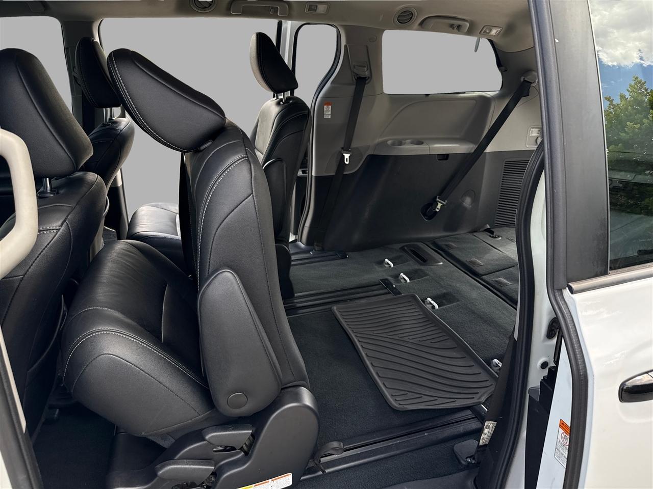 Toyota Sienna  2020