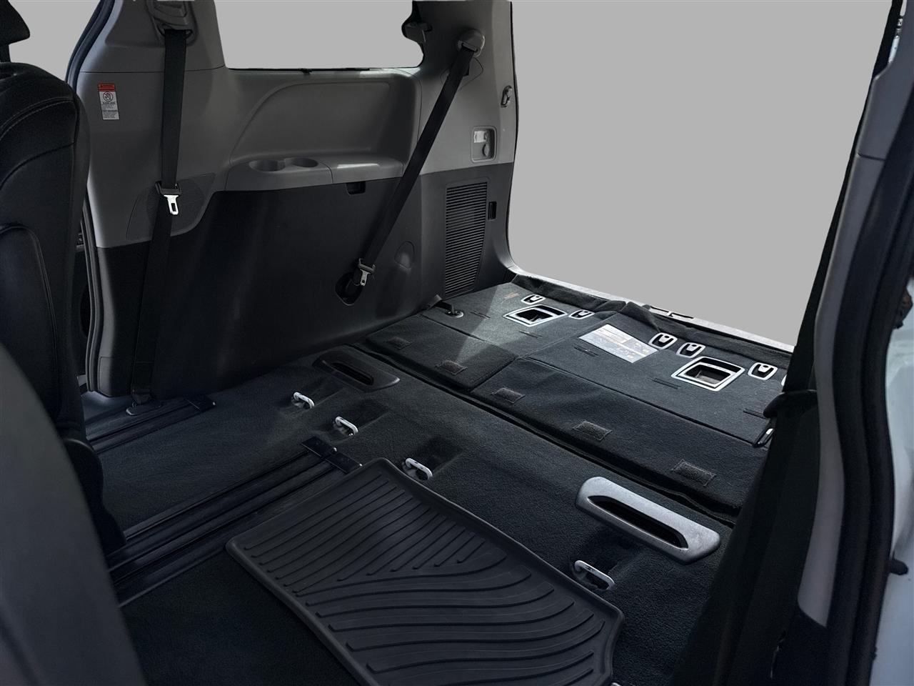 Toyota Sienna  2020