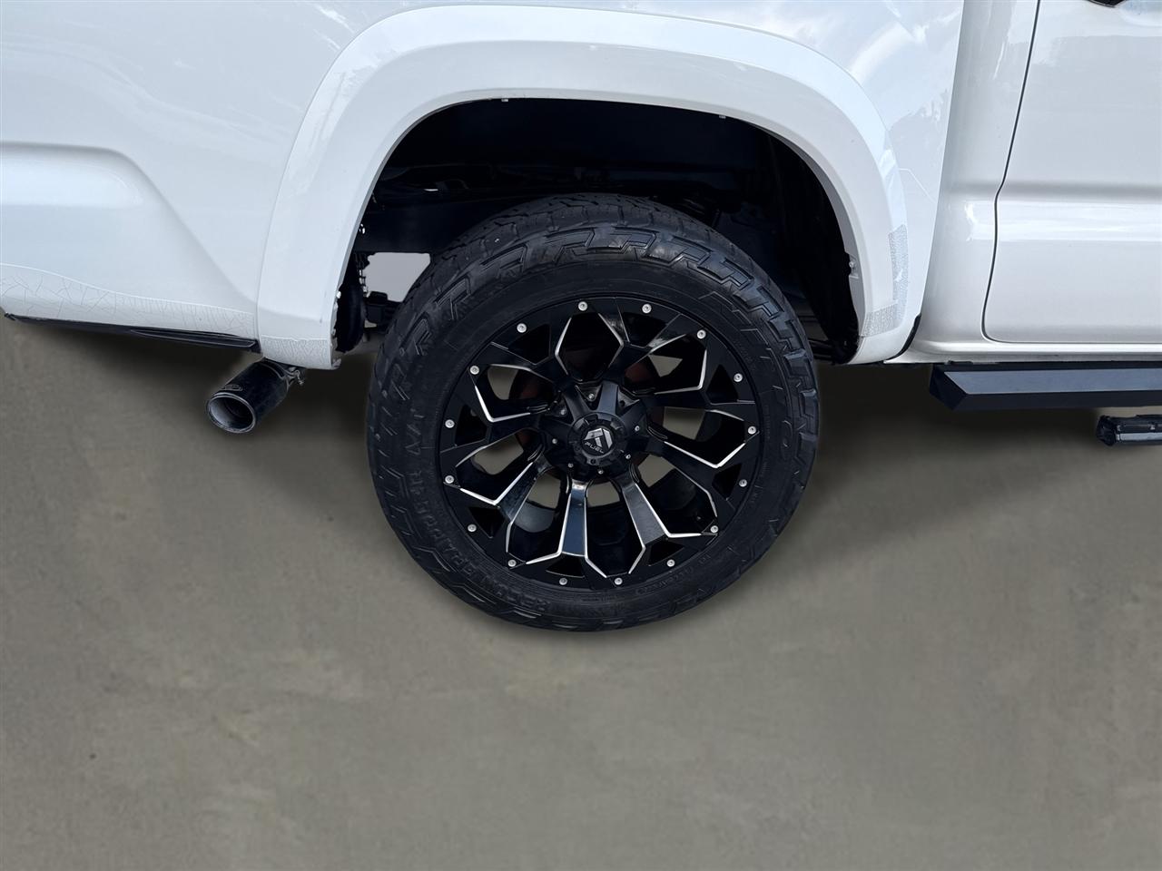 Toyota Tacoma Limited Double Cab V6 6AT 4WD 2017