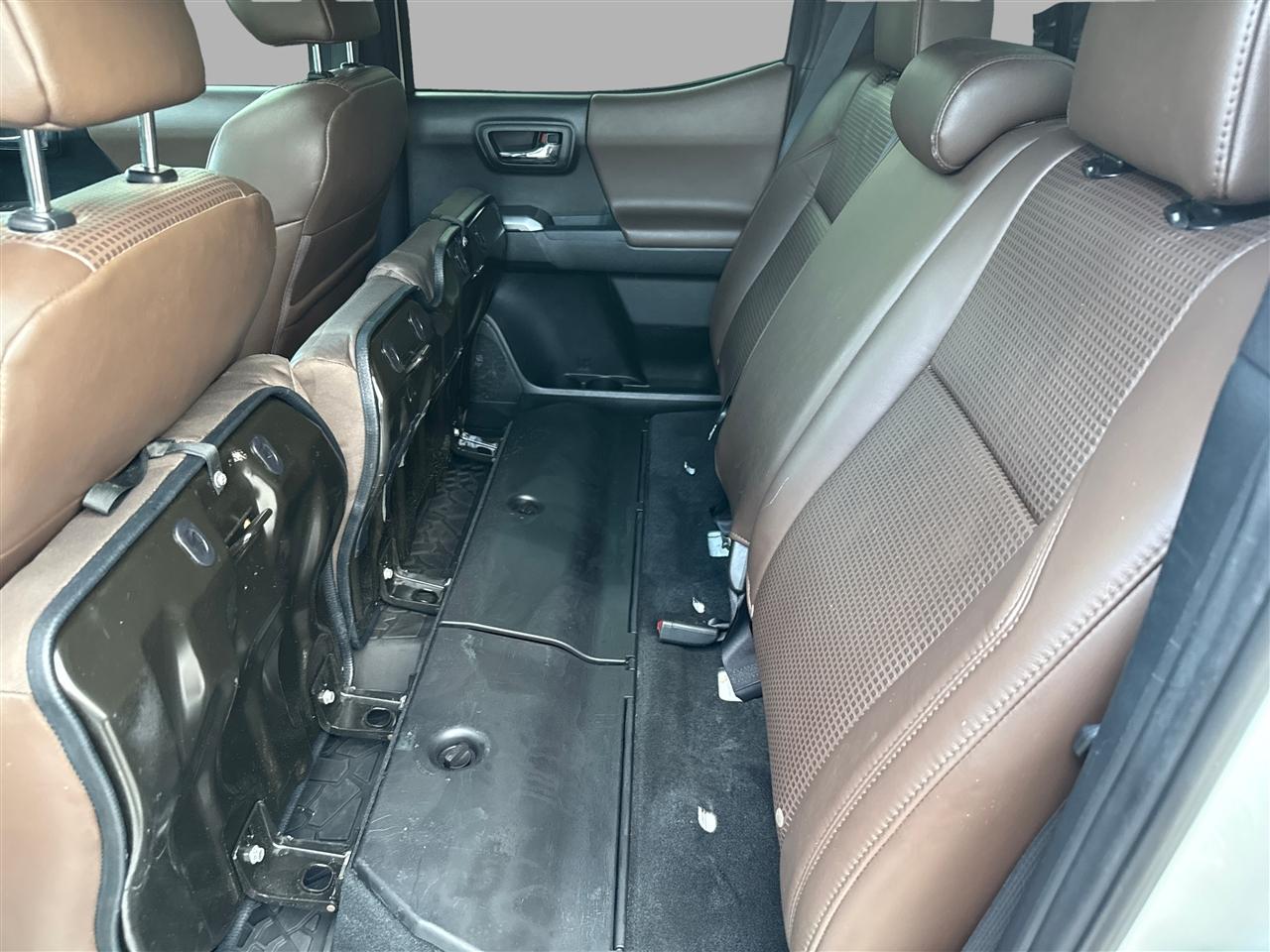 Toyota Tacoma Limited Double Cab V6 6AT 4WD 2017