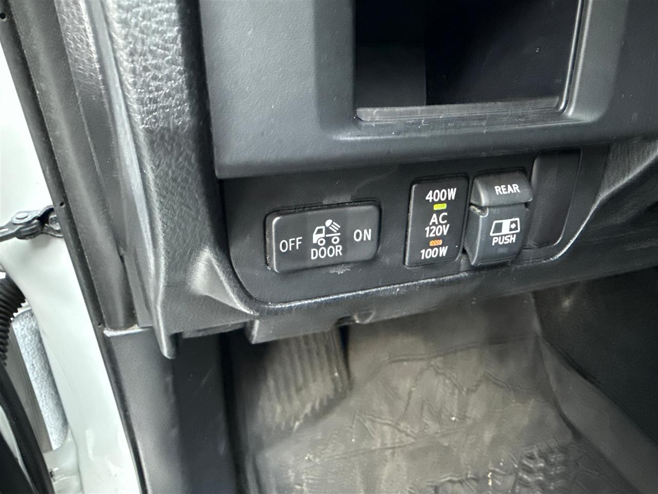 Toyota Tacoma Limited Double Cab V6 6AT 4WD 2017