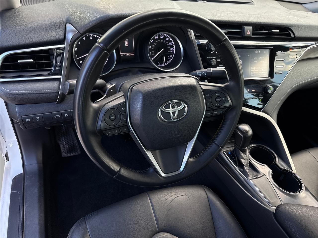Toyota Camry SE 2018