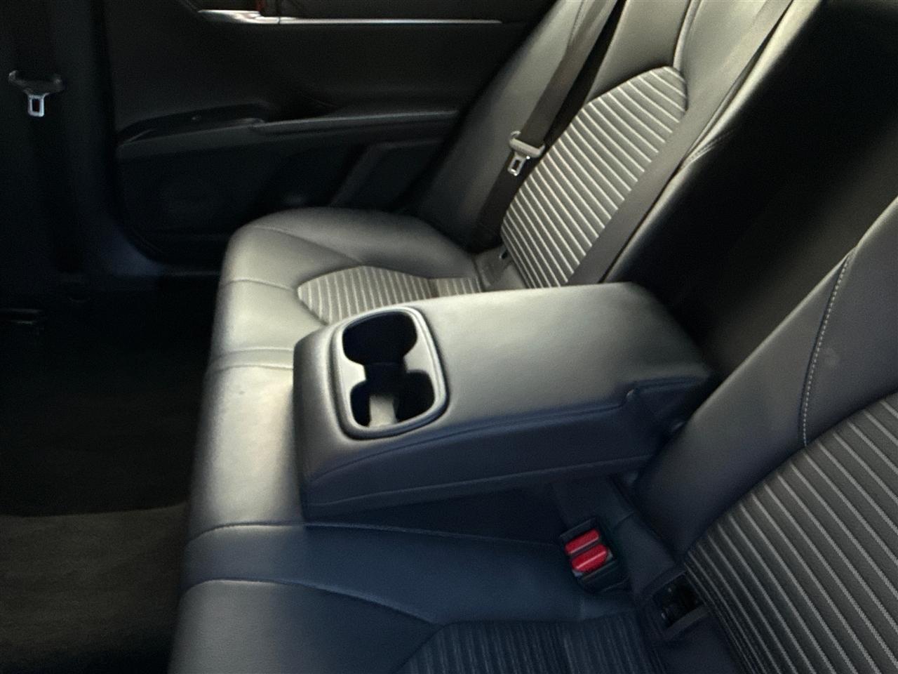 Toyota Camry SE 2018