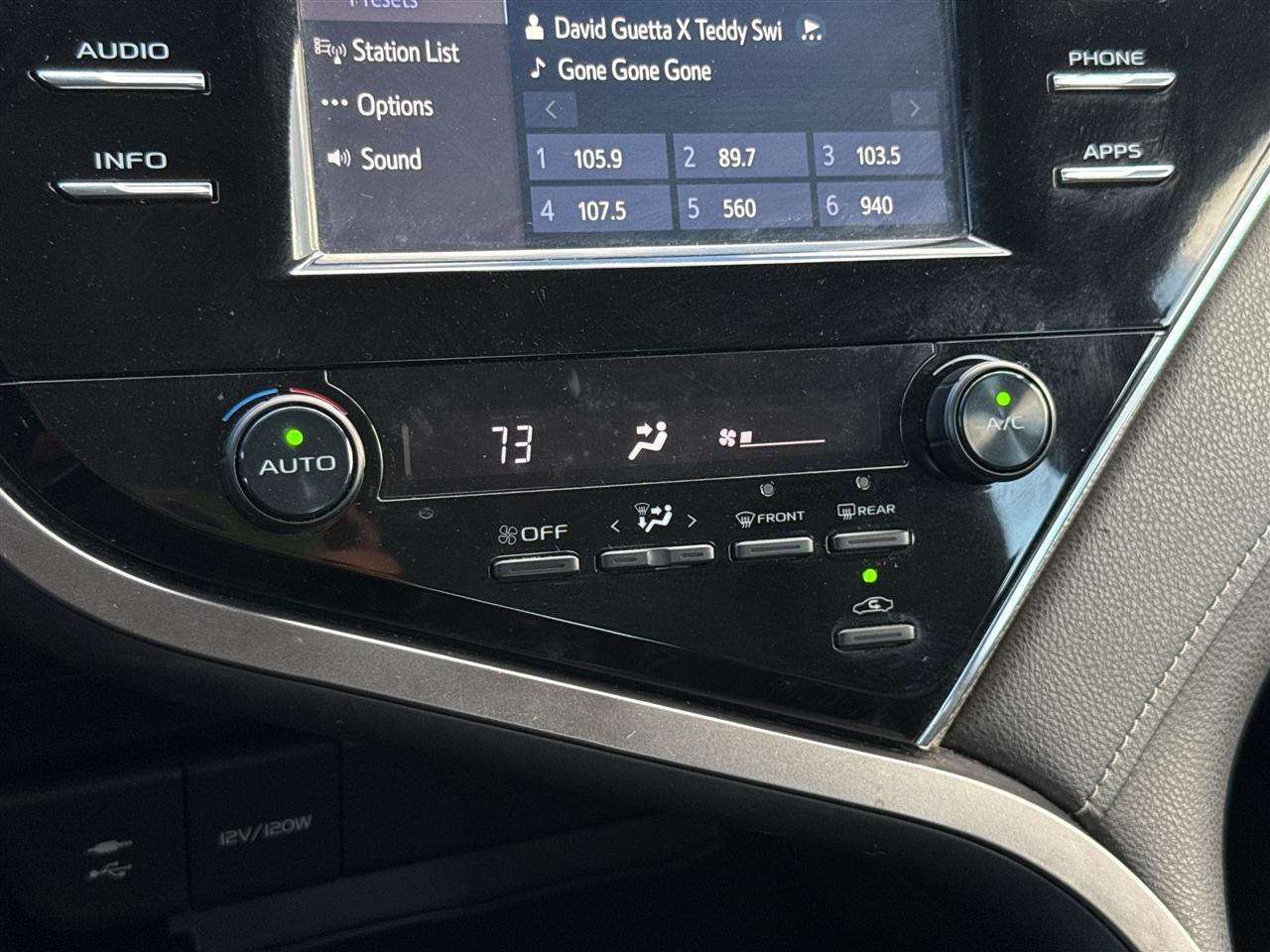 Toyota Camry SE 2018