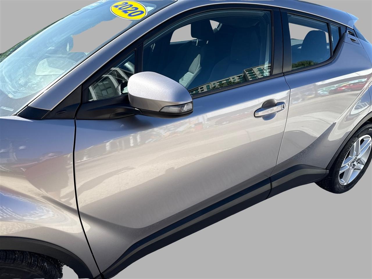 Toyota C-HR LE 2020