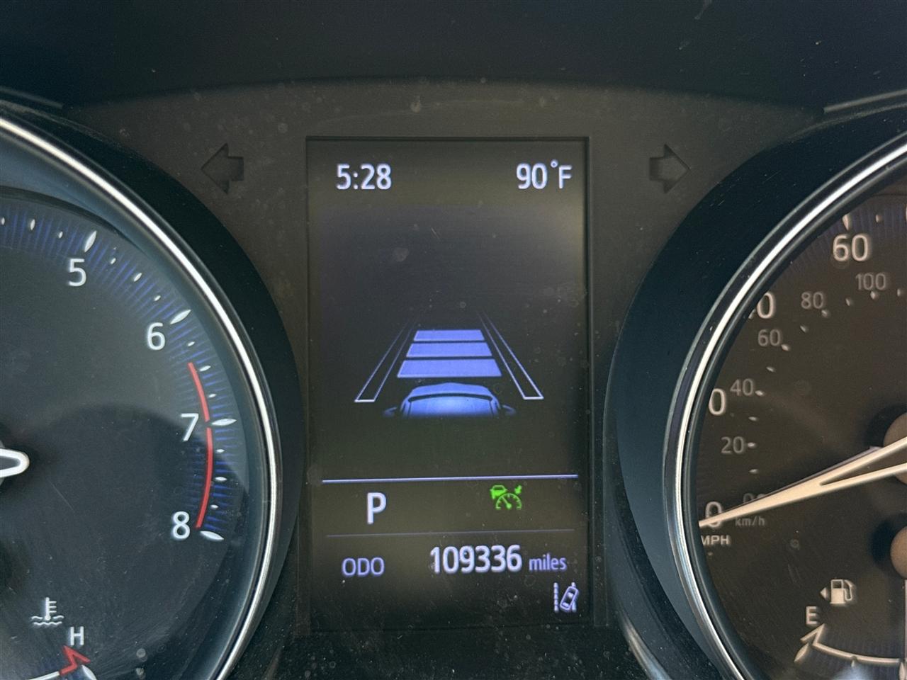 Toyota C-HR LE 2020