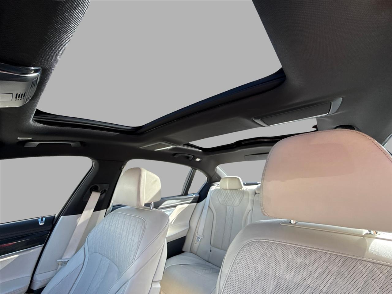 2019 BMW 740i - $24,000
