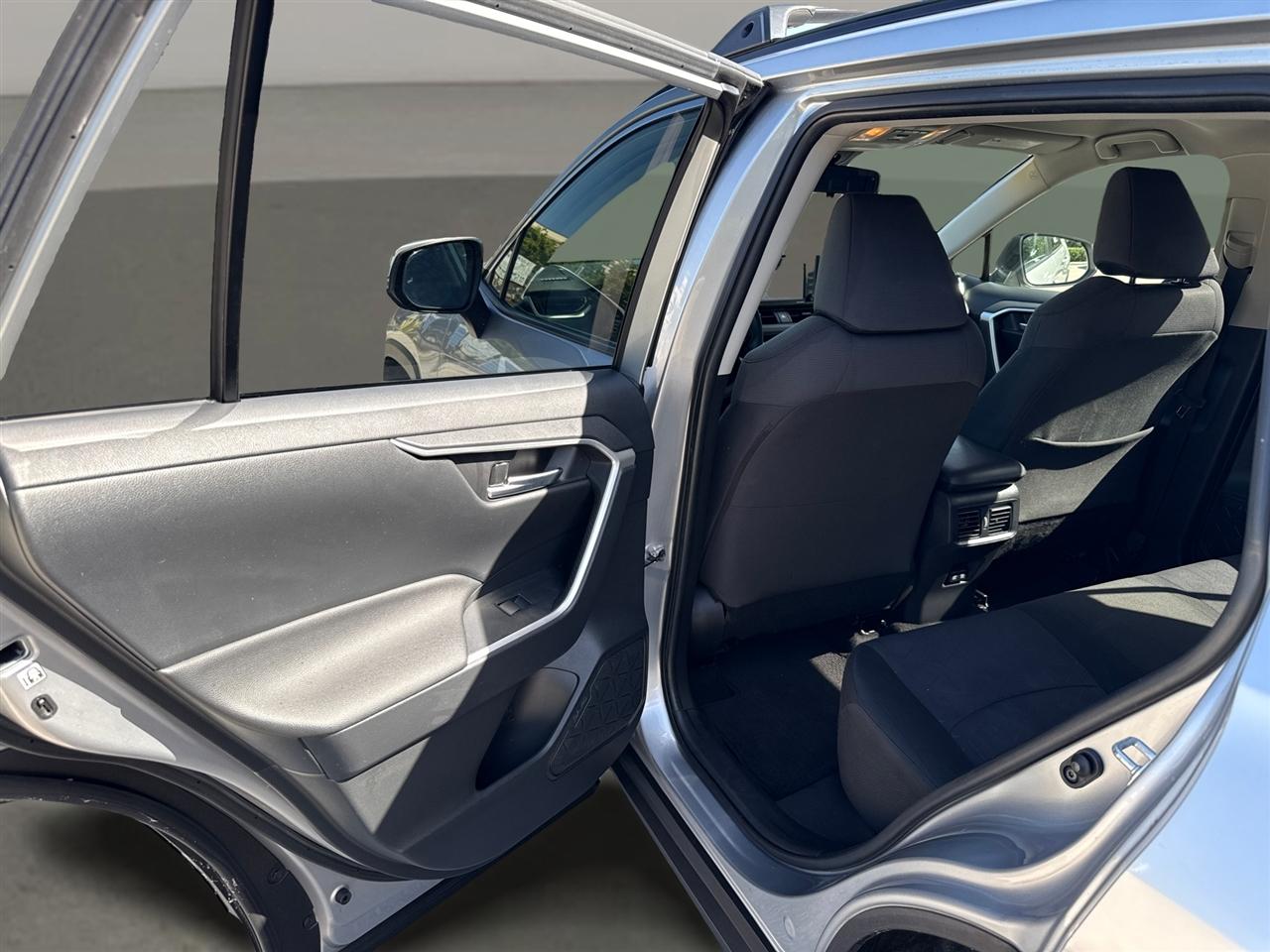 2020 Toyota RAV4 - $22,000