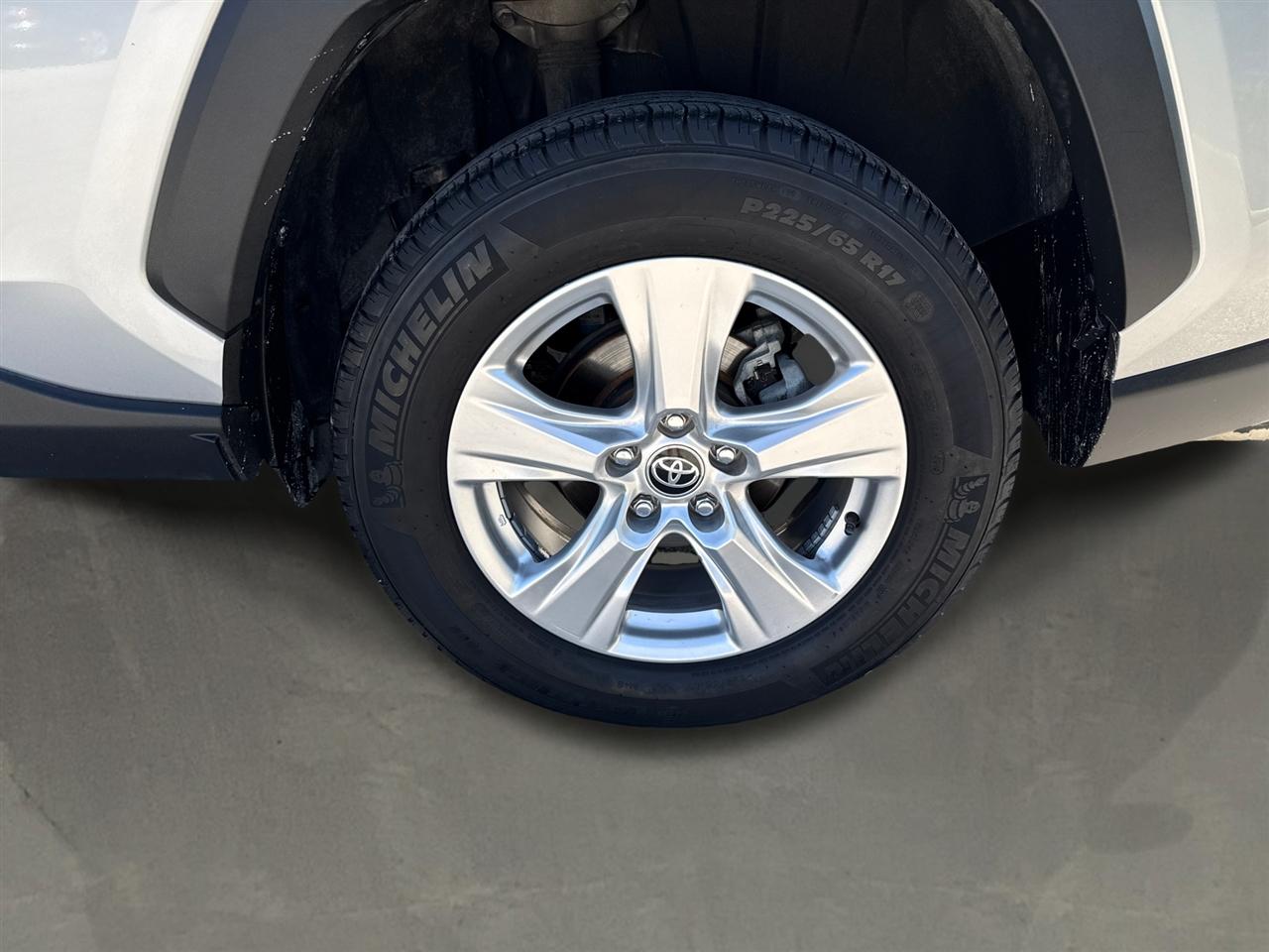 2020 Toyota RAV4 - $22,000