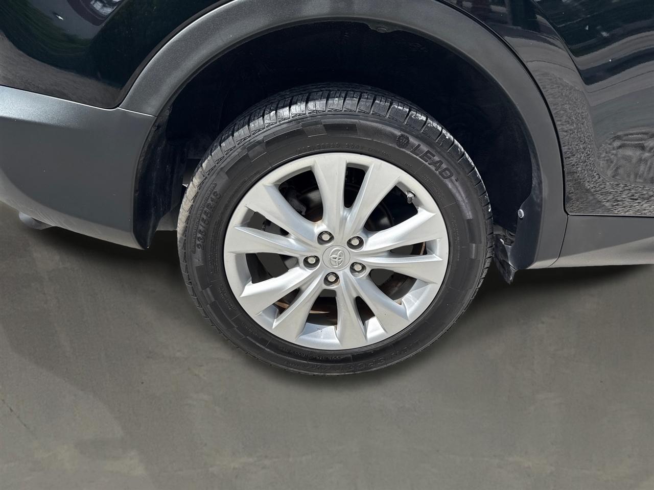 Toyota RAV4 photo 5