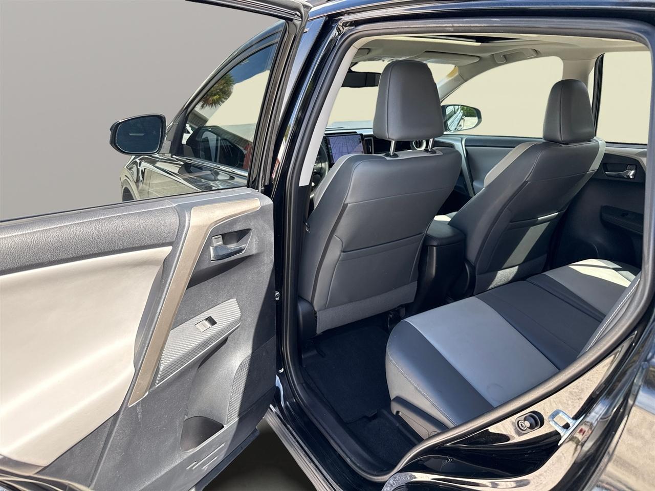 Toyota RAV4 photo 24