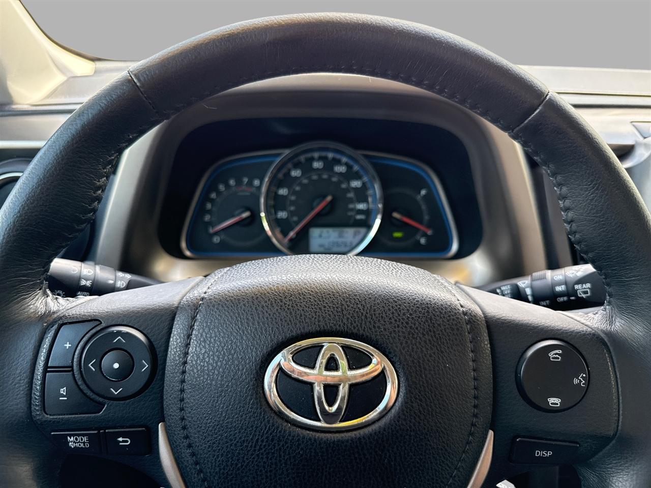 Toyota RAV4 photo 33