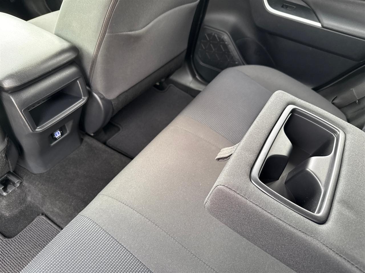 2019 Toyota RAV4 - $21,000