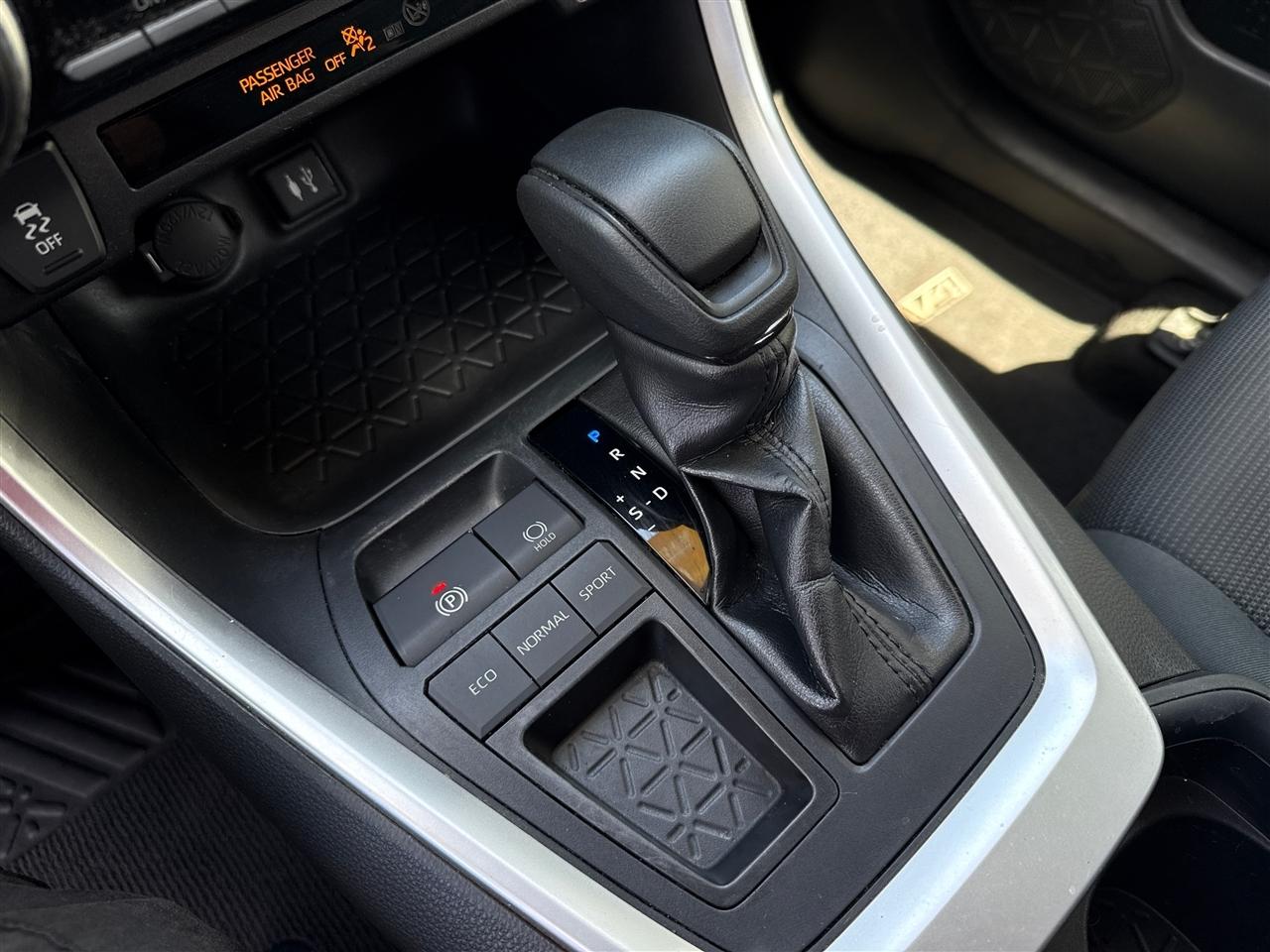 2019 Toyota RAV4 - $21,000