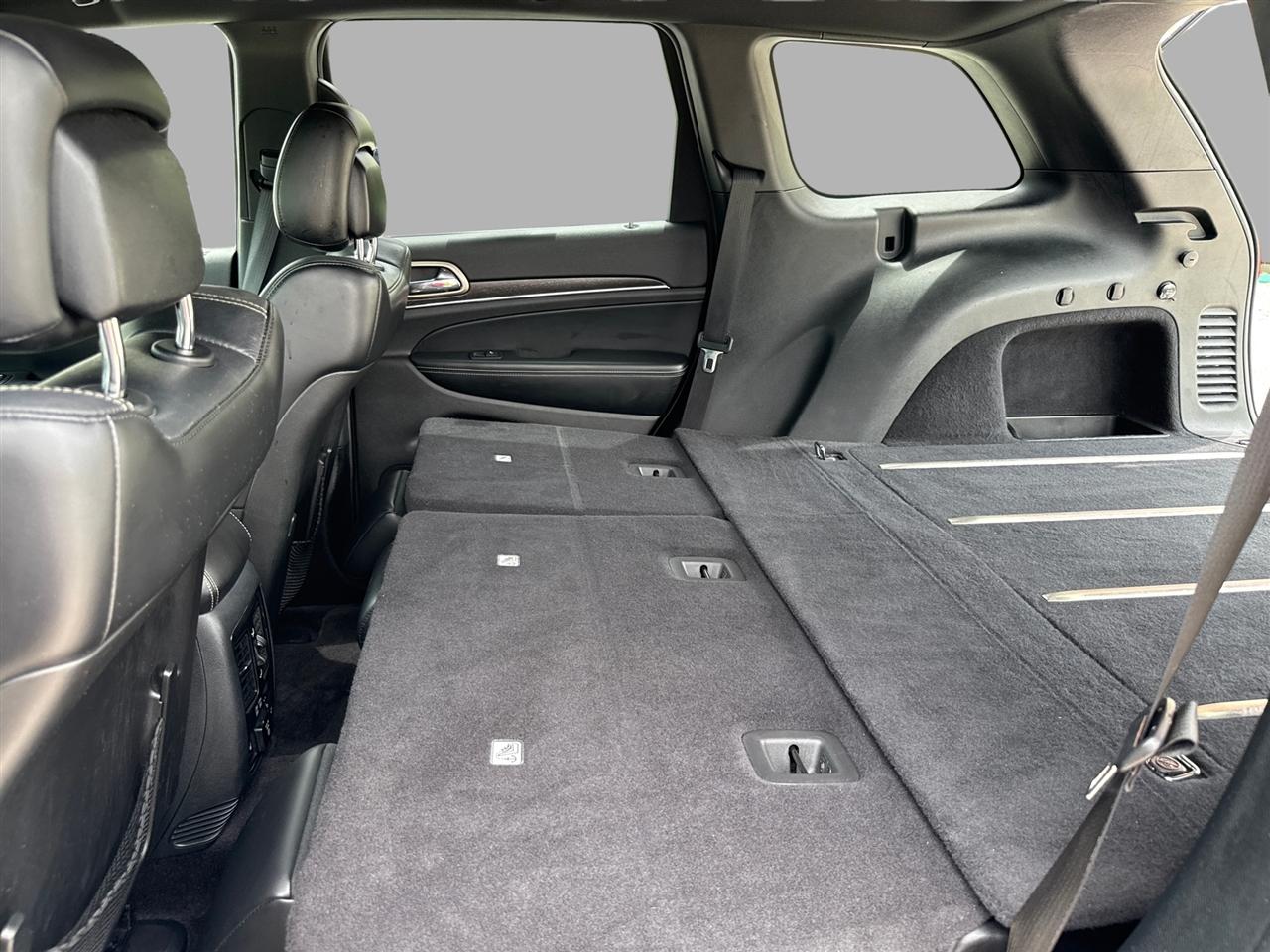 Jeep Grand Cherokee photo 27