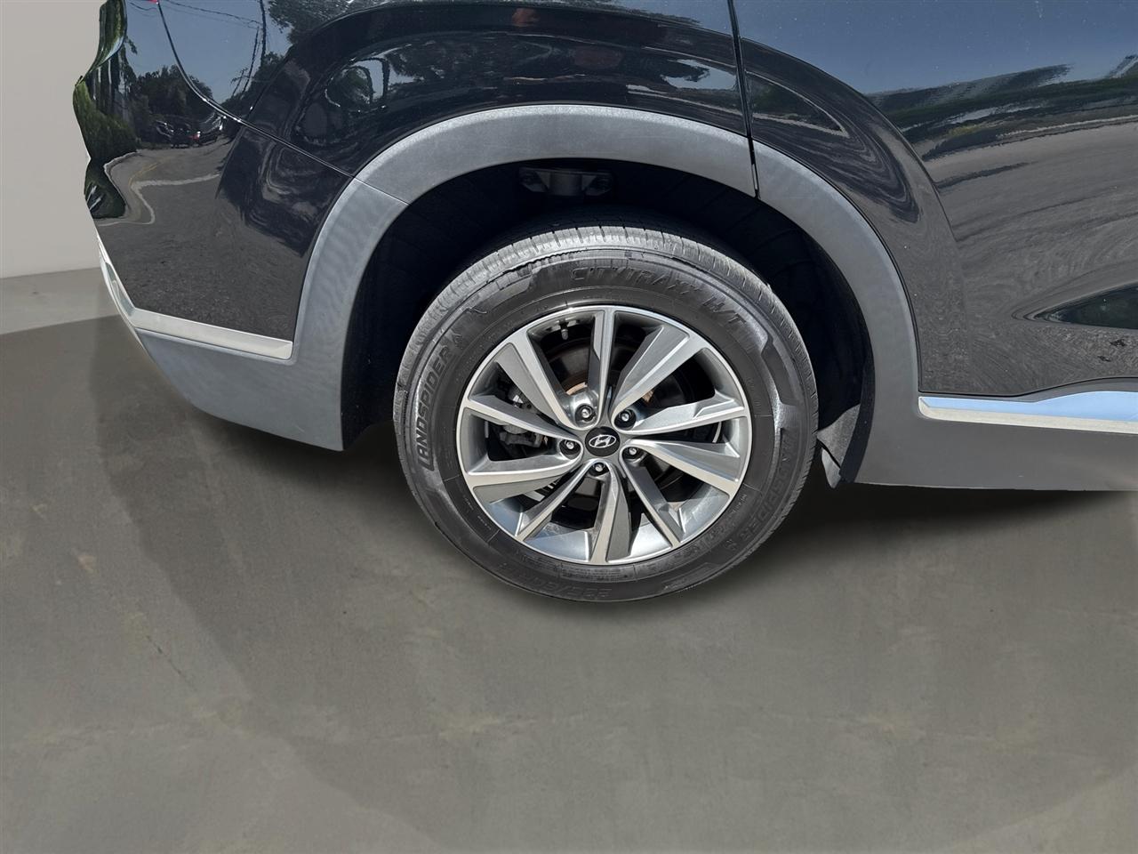 2020 Hyundai Santa Fe - $16,000