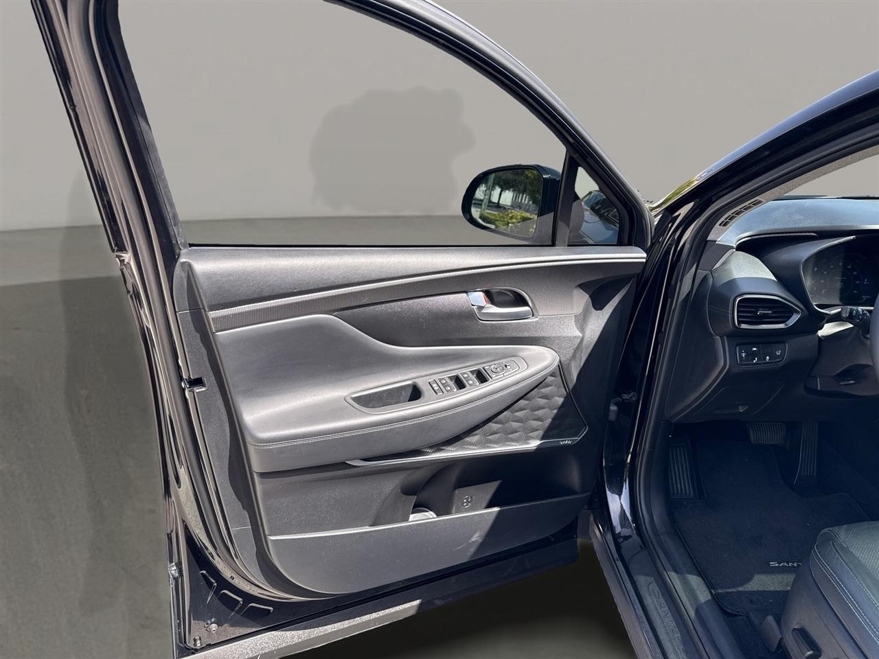 2020 Hyundai Santa Fe - $16,000