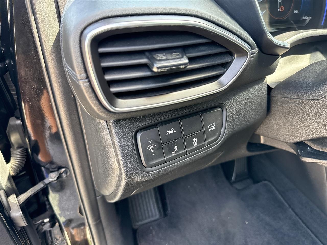 2020 Hyundai Santa Fe - $16,000