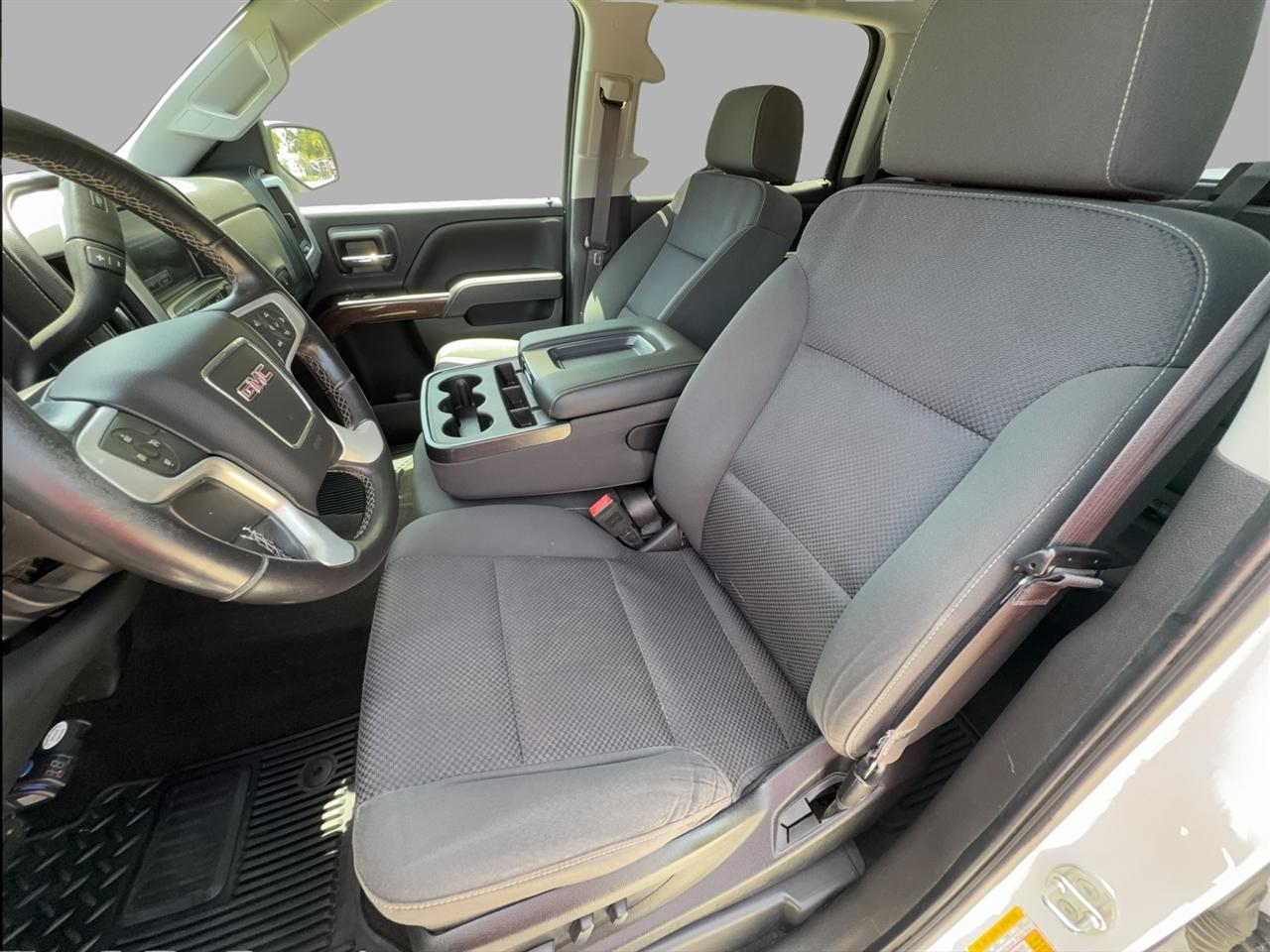 GMC Sierra 1500 SLE Crew Cab Long Box 2WD 2017