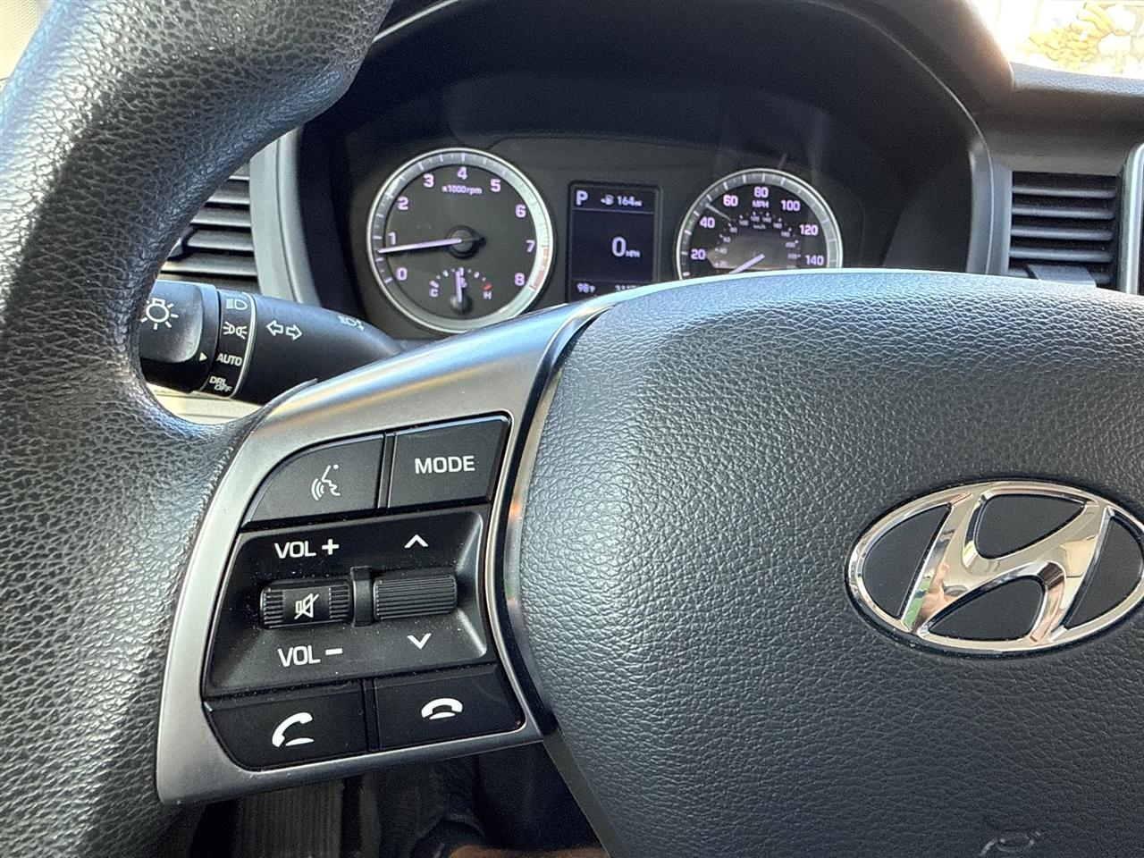 Hyundai Sonata photo 31