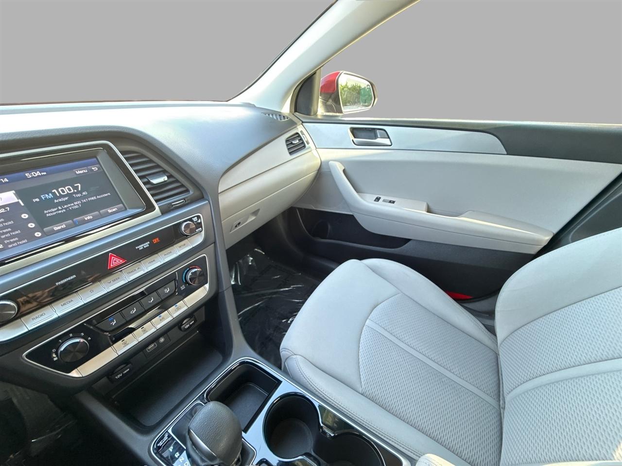 Hyundai Sonata photo 42