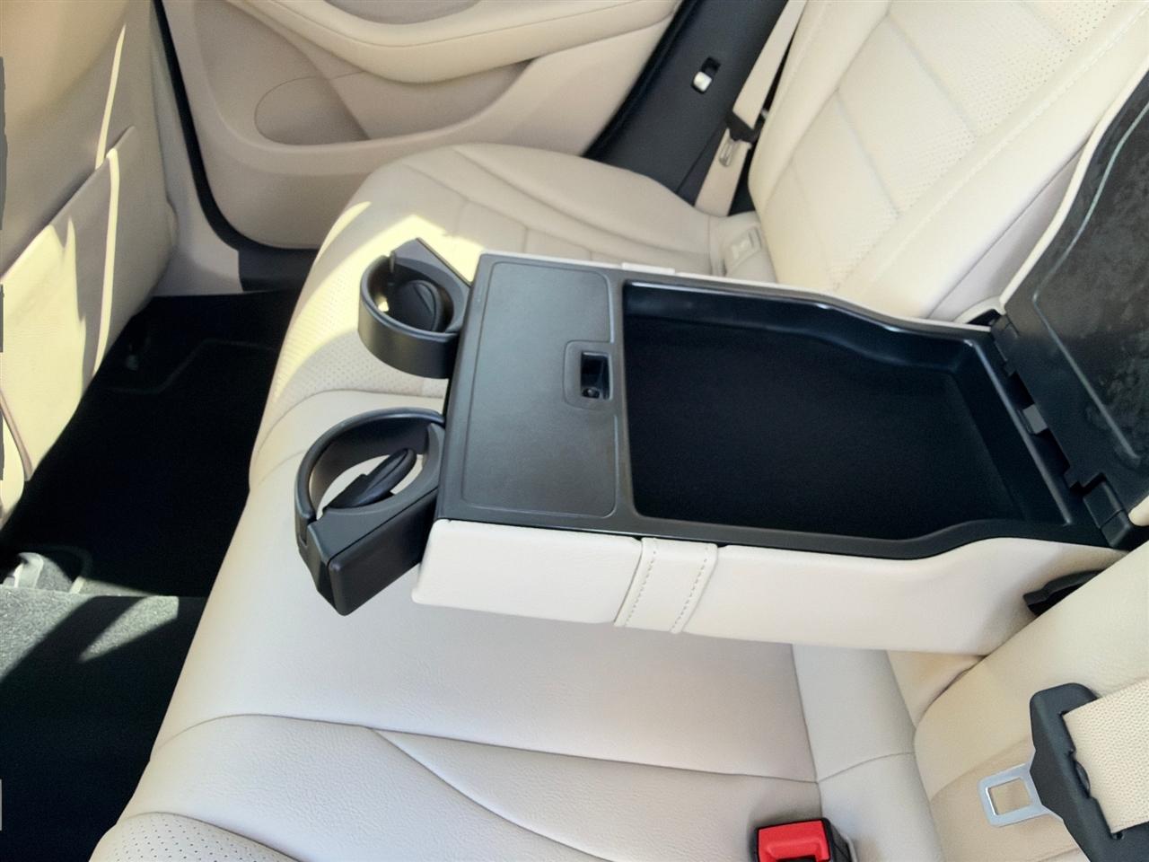 2016 Mercedes-Benz C-Class - $17,500