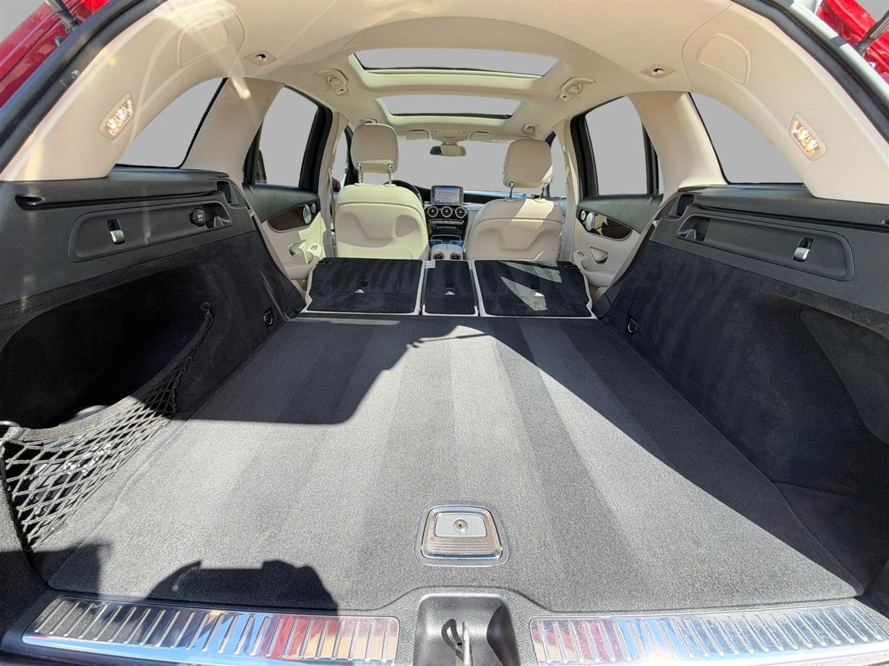 2016 Mercedes-Benz C-Class - $17,500