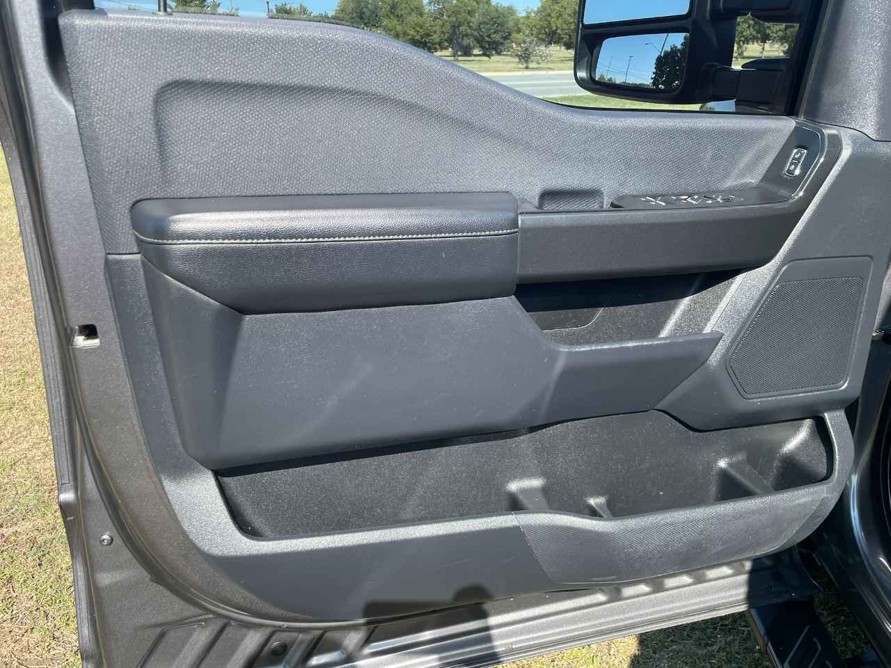 Ford F-150 XL SuperCrew 6.5-ft. Bed 4WD 2022 Ford F-150 XL SuperCrew 6.5-ft. Bed 4WD 2022