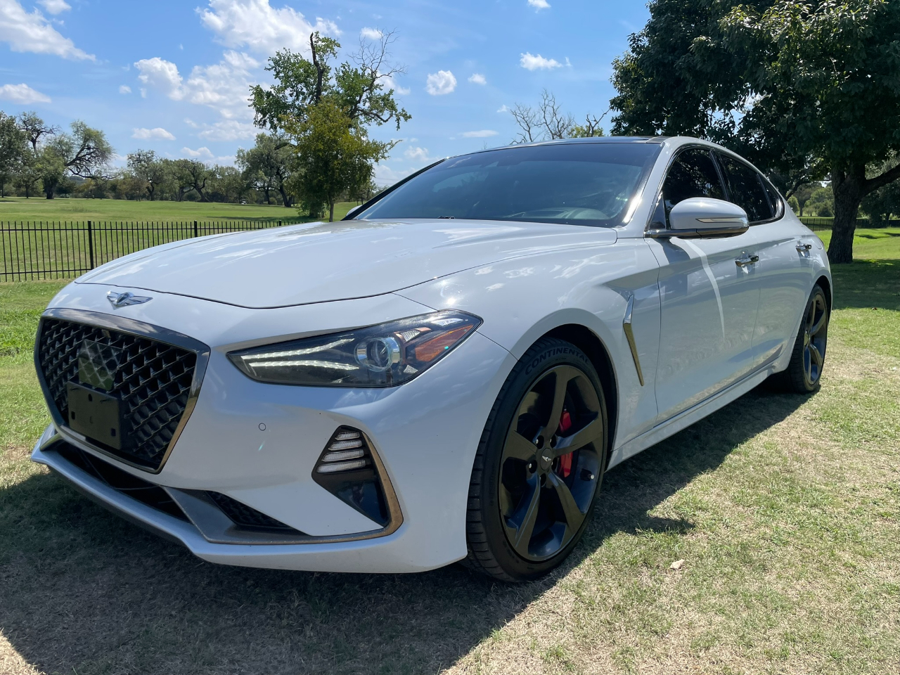 2019 Genesis G70 3.3T Design