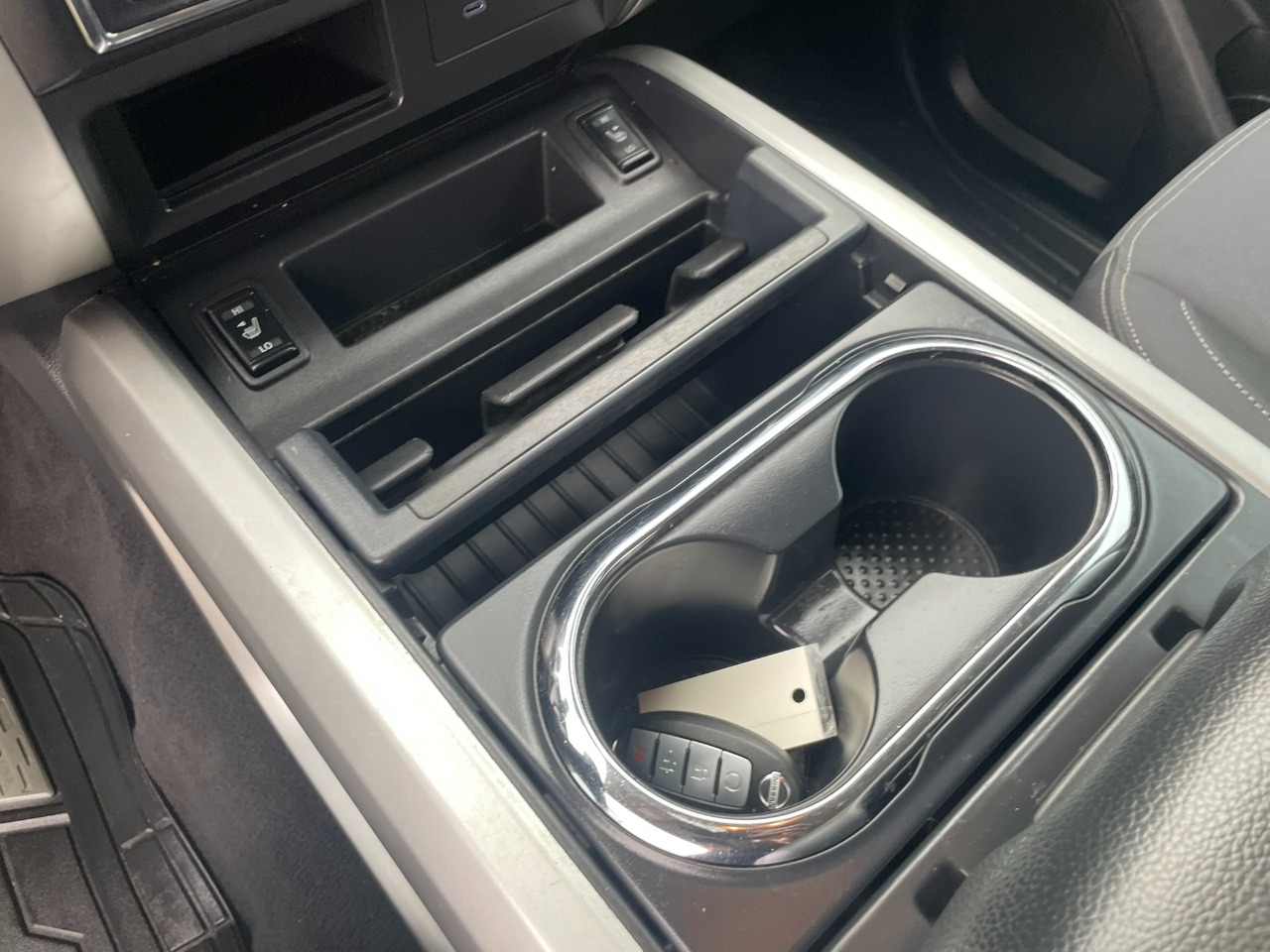 Nissan Titan Platinum Reserve Crew Cab 2WD 2020