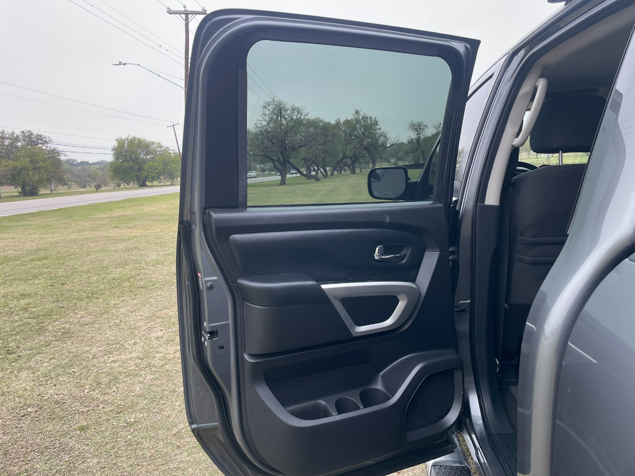 Nissan Titan Platinum Reserve Crew Cab 2WD 2020