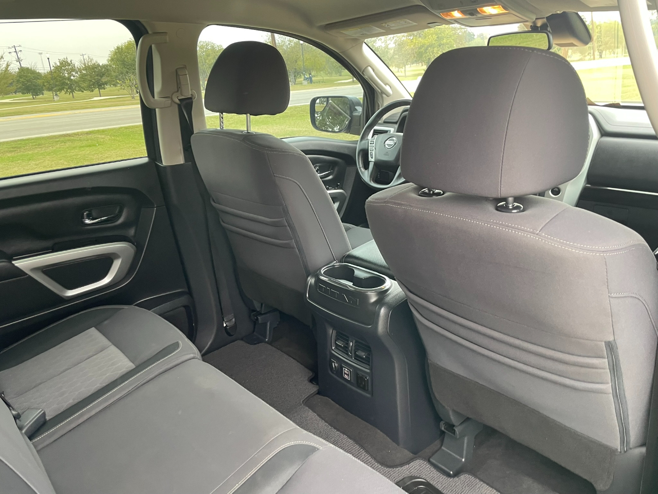 Nissan Titan Platinum Reserve Crew Cab 2WD 2020