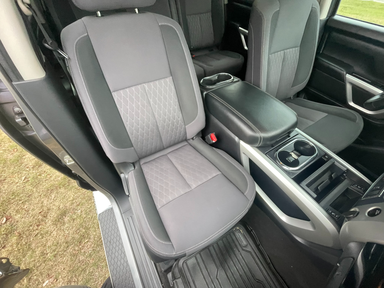 Nissan Titan Platinum Reserve Crew Cab 2WD 2020