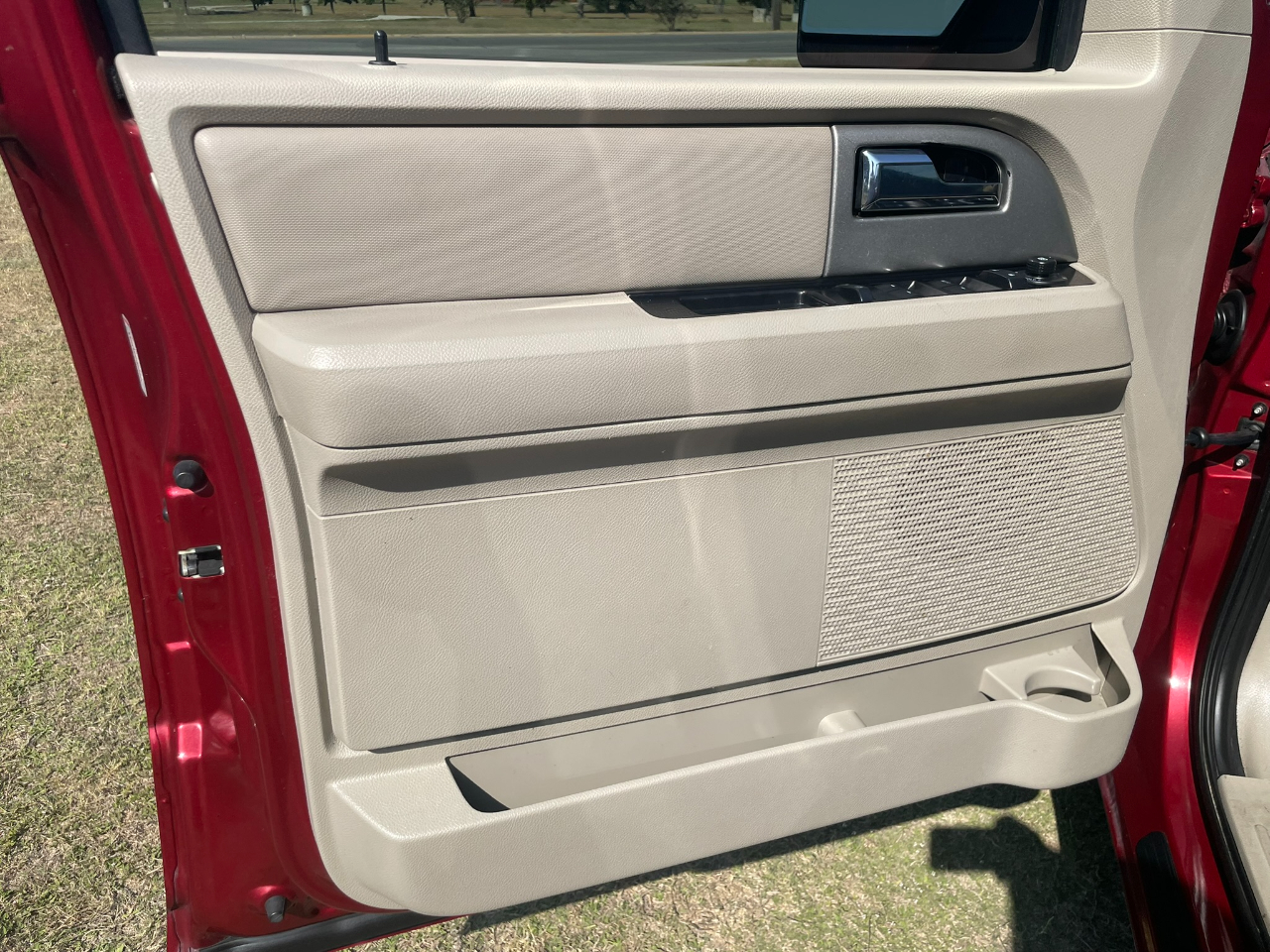 Ford Expedition EL Limited 2WD 2014 Ford Expedition EL Limited 2WD 2014