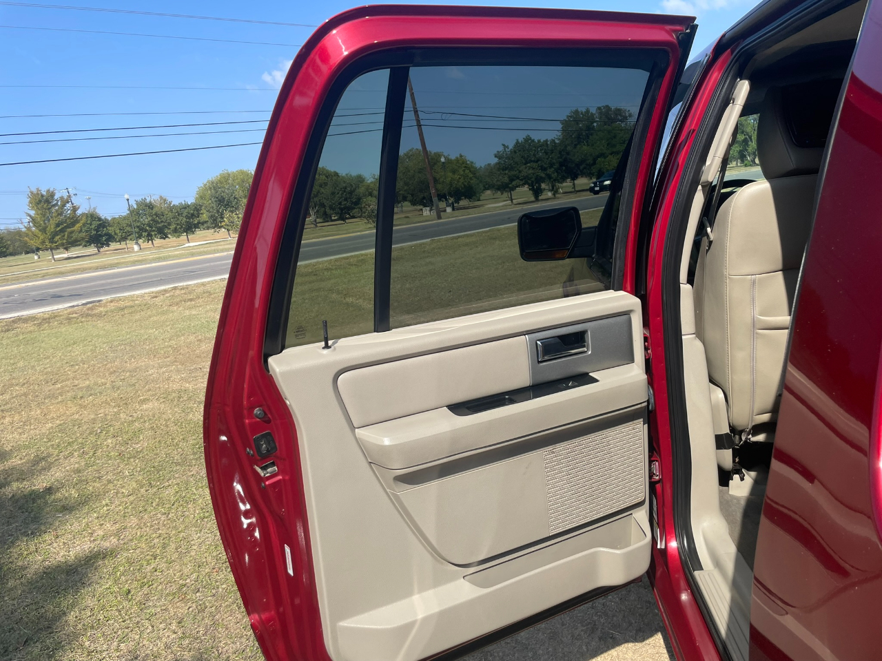 Ford Expedition EL Limited 2WD 2014 Ford Expedition EL Limited 2WD 2014