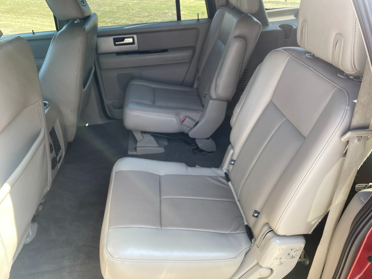 Ford Expedition EL Limited 2WD 2014 Ford Expedition EL Limited 2WD 2014