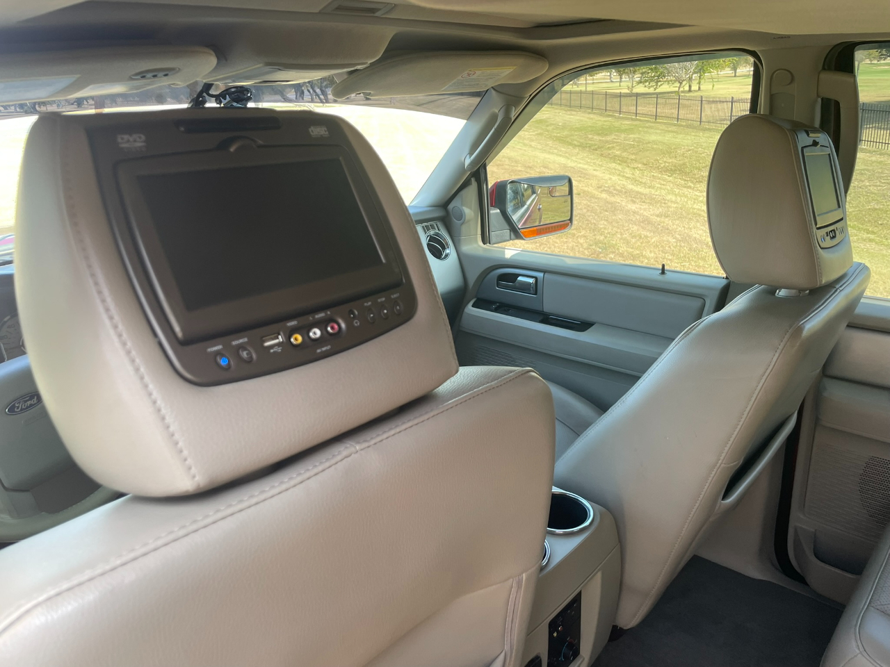 Ford Expedition EL Limited 2WD 2014 Ford Expedition EL Limited 2WD 2014