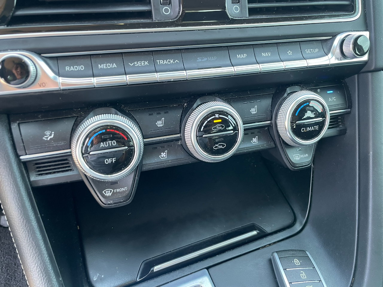 Genesis G70 2.0T Advanced AWD 2019 Genesis G70 2.0T Advanced AWD 2019