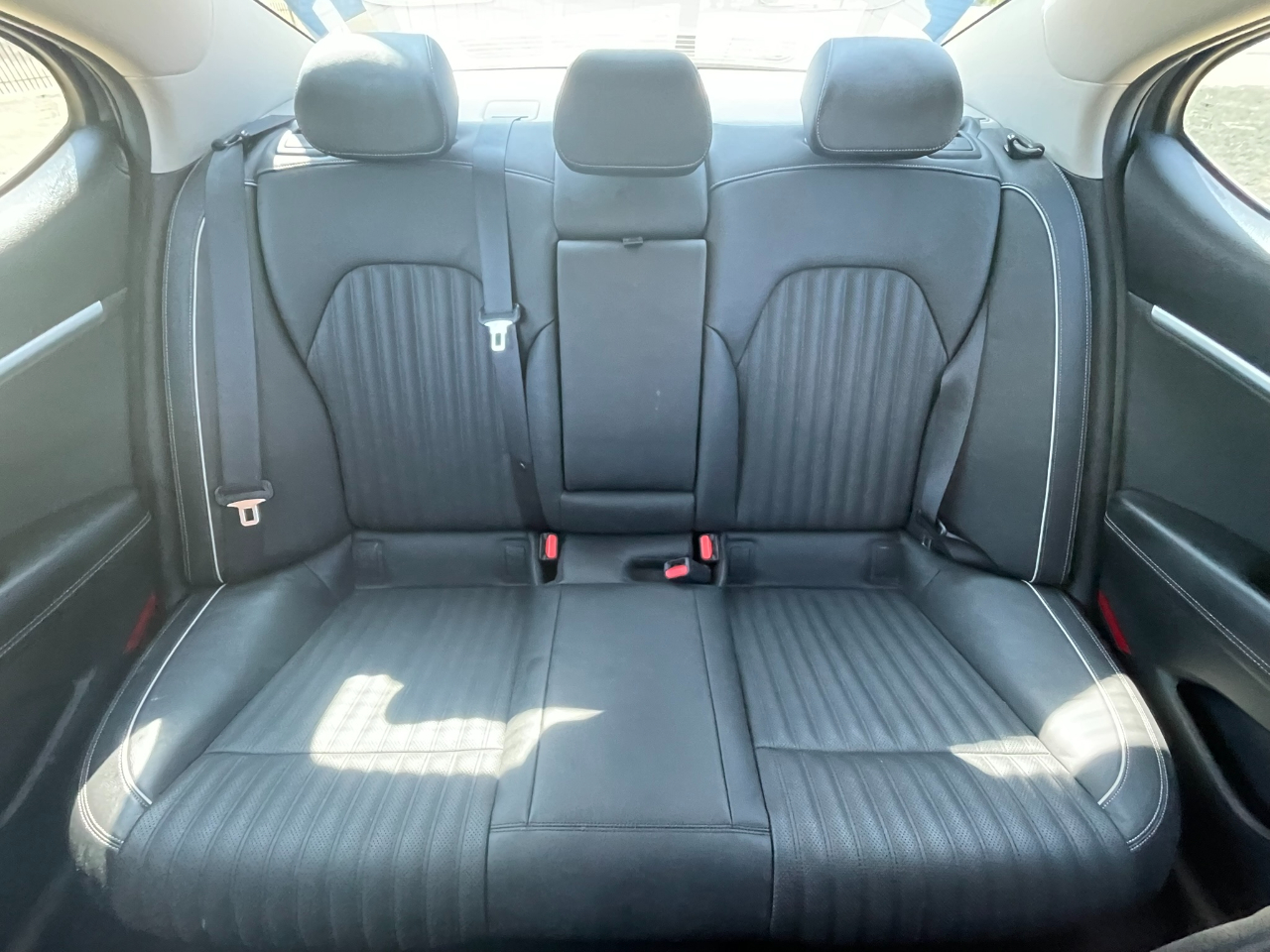 Genesis G70 2.0T Advanced AWD 2019 Genesis G70 2.0T Advanced AWD 2019