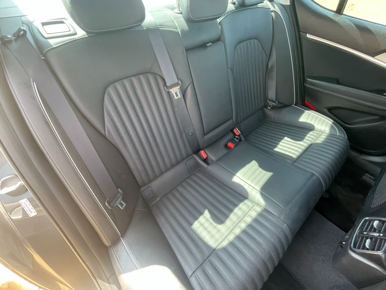 Genesis G70 2.0T Advanced AWD 2019 Genesis G70 2.0T Advanced AWD 2019