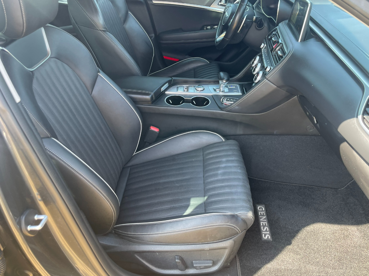 Genesis G70 2.0T Advanced AWD 2019 Genesis G70 2.0T Advanced AWD 2019