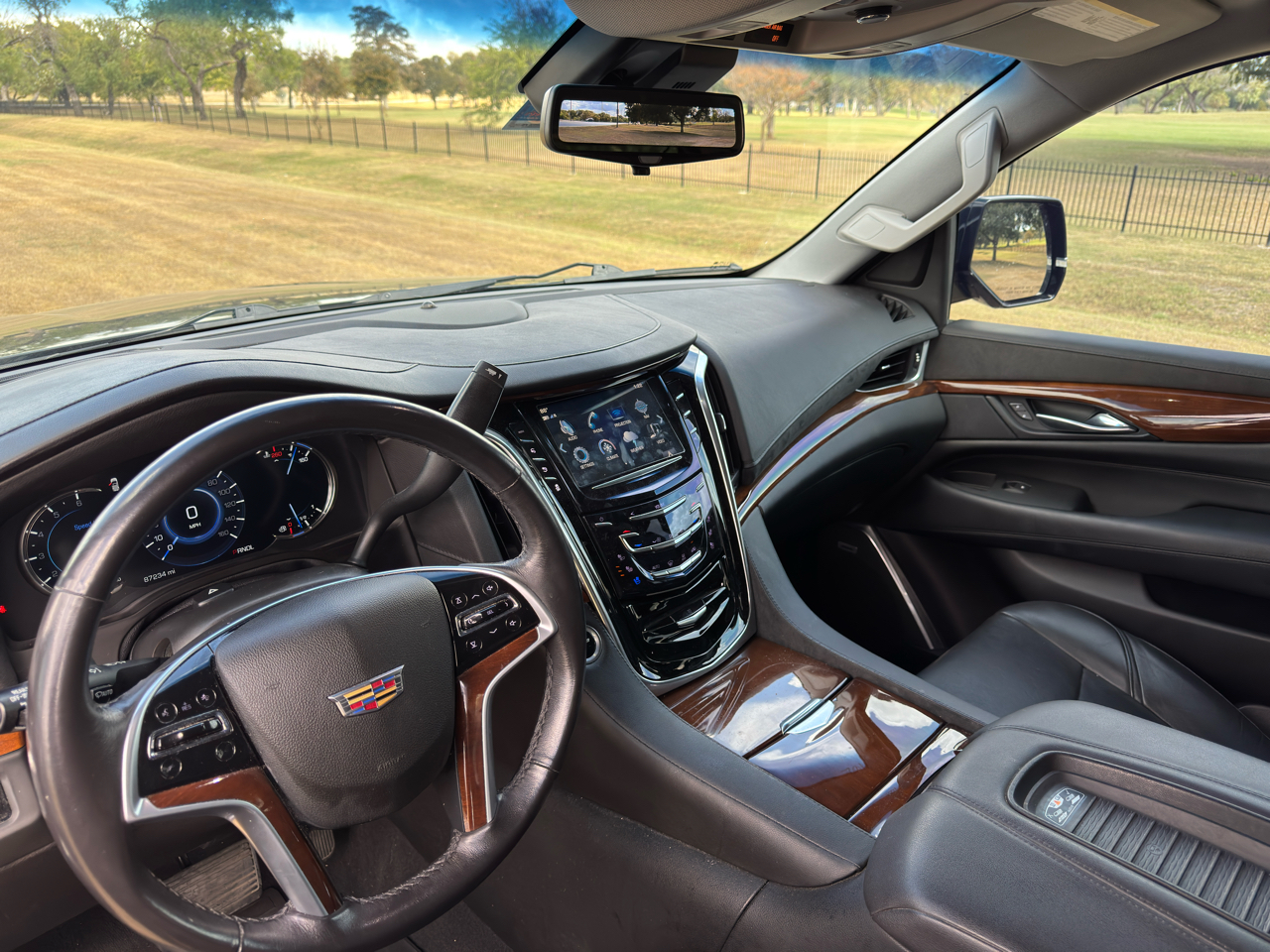 Cadillac Escalade Premium 2WD 2018 Cadillac Escalade Premium 2WD 2018