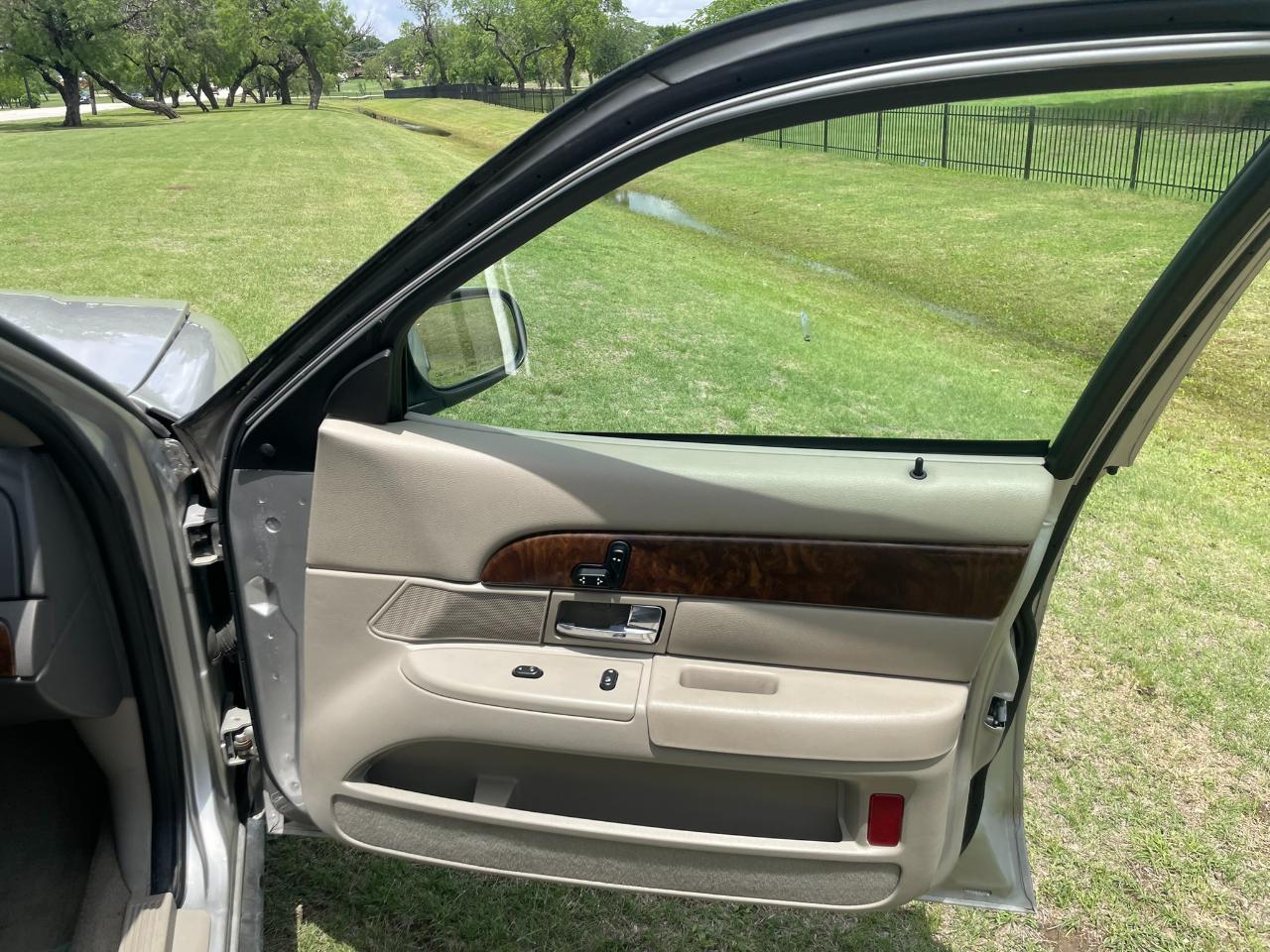 Mercury Grand Marquis LS 2008