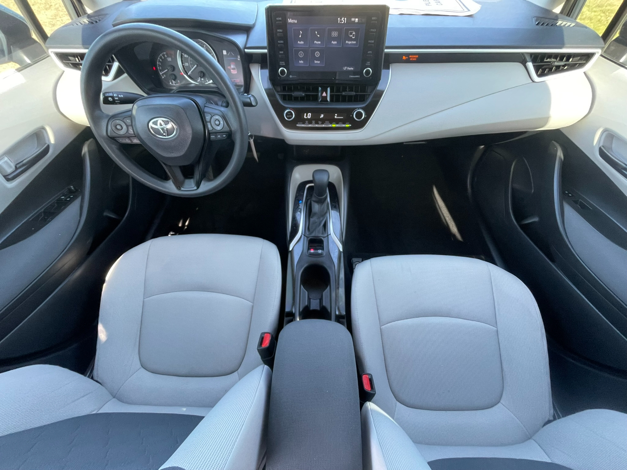 Toyota Corolla LE 2022