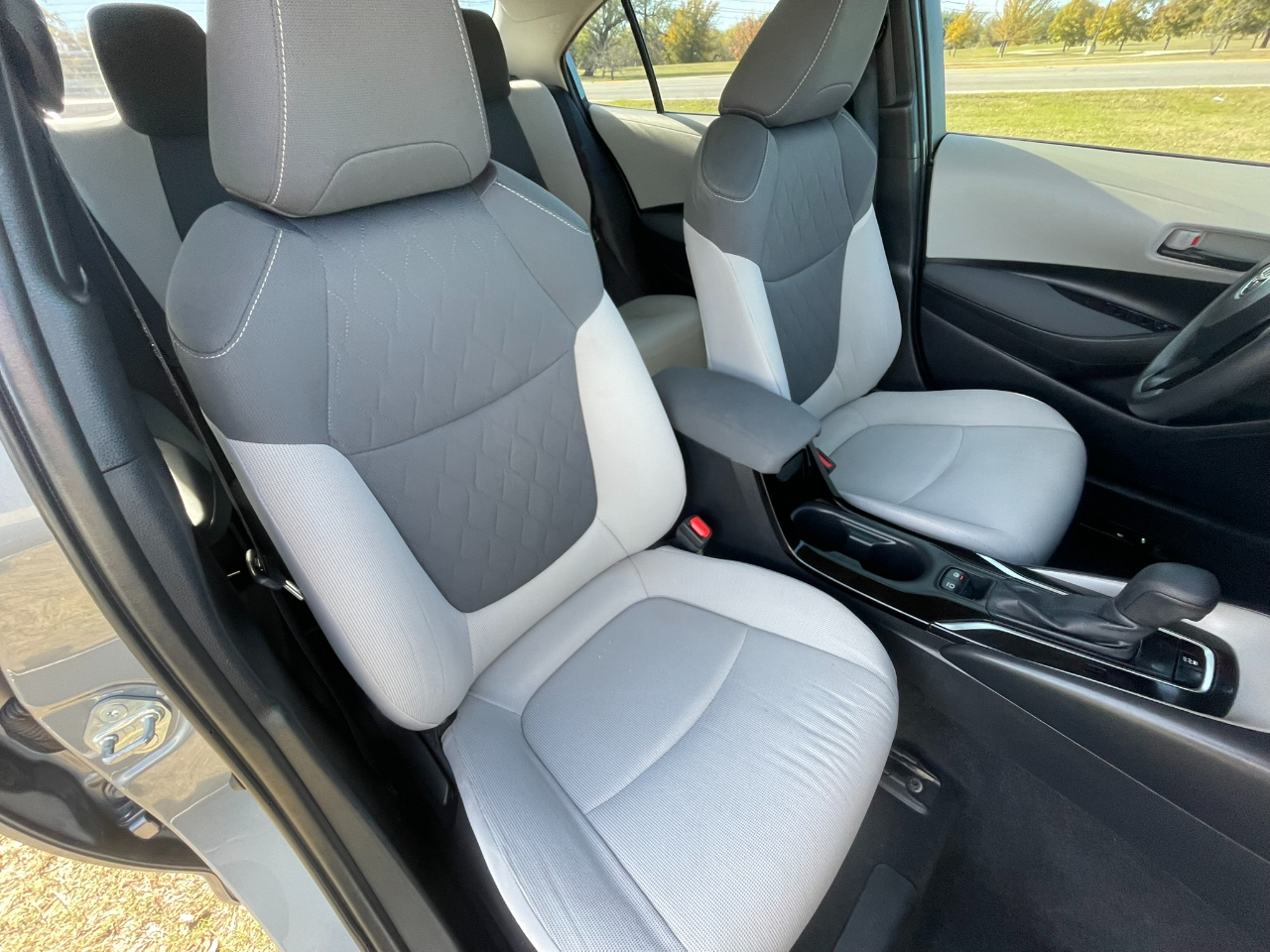 Toyota Corolla LE 2022