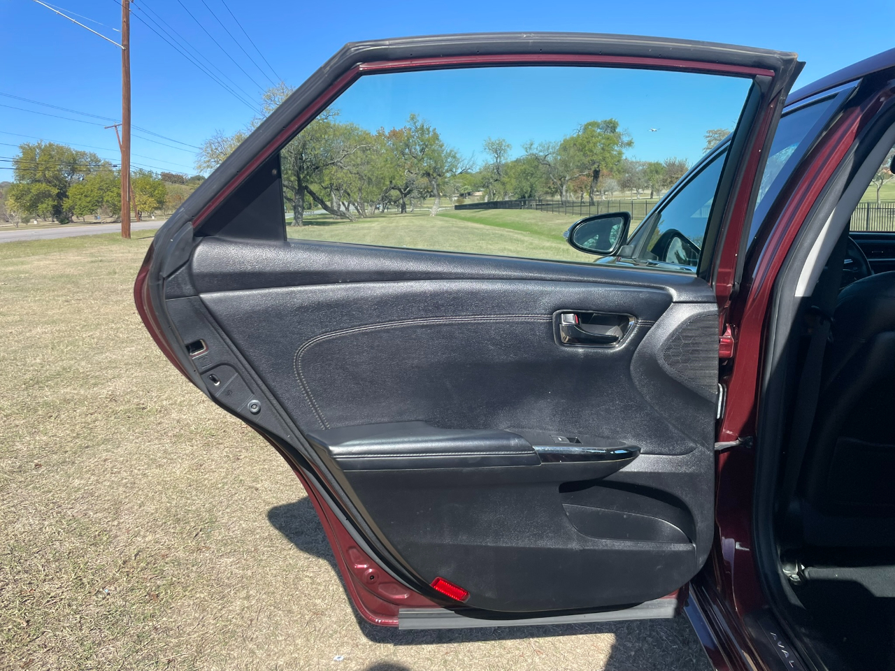 Toyota Avalon Hybrid XLE Premium 2013